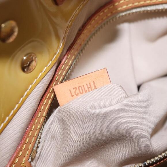 LOUIS VUITTON Monogram Vernis Reade MM Hand Bag Beige M91141 - Picture 13 of 13
